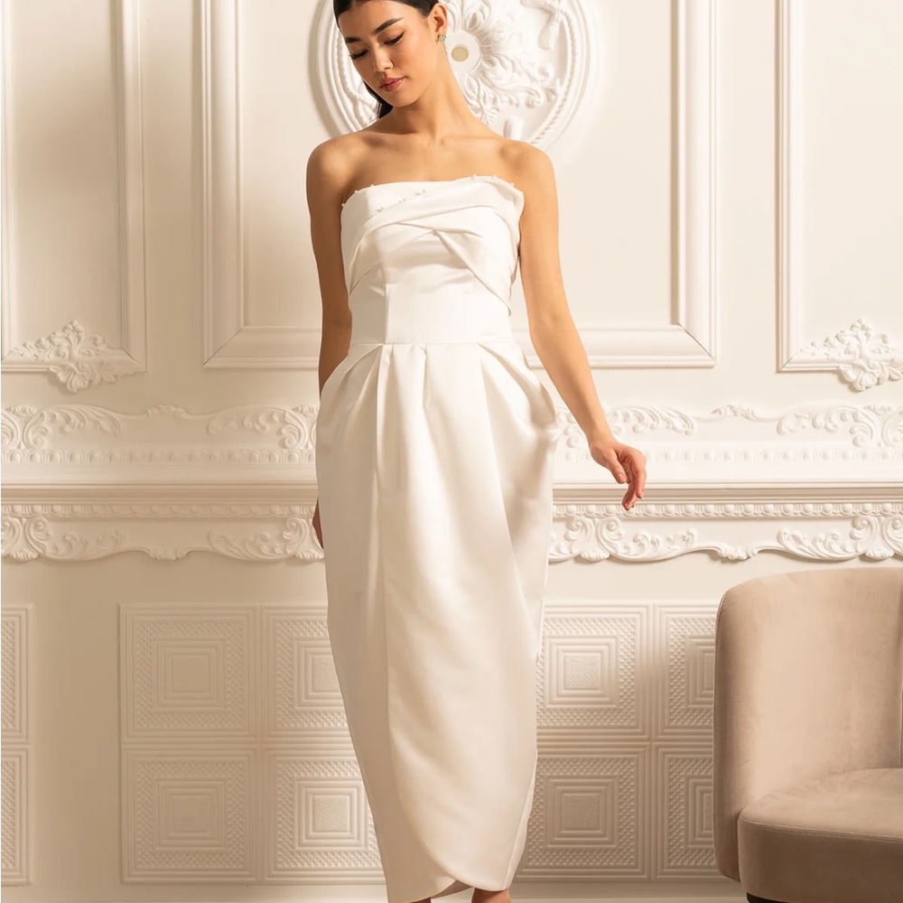 White Strapless structures Dress